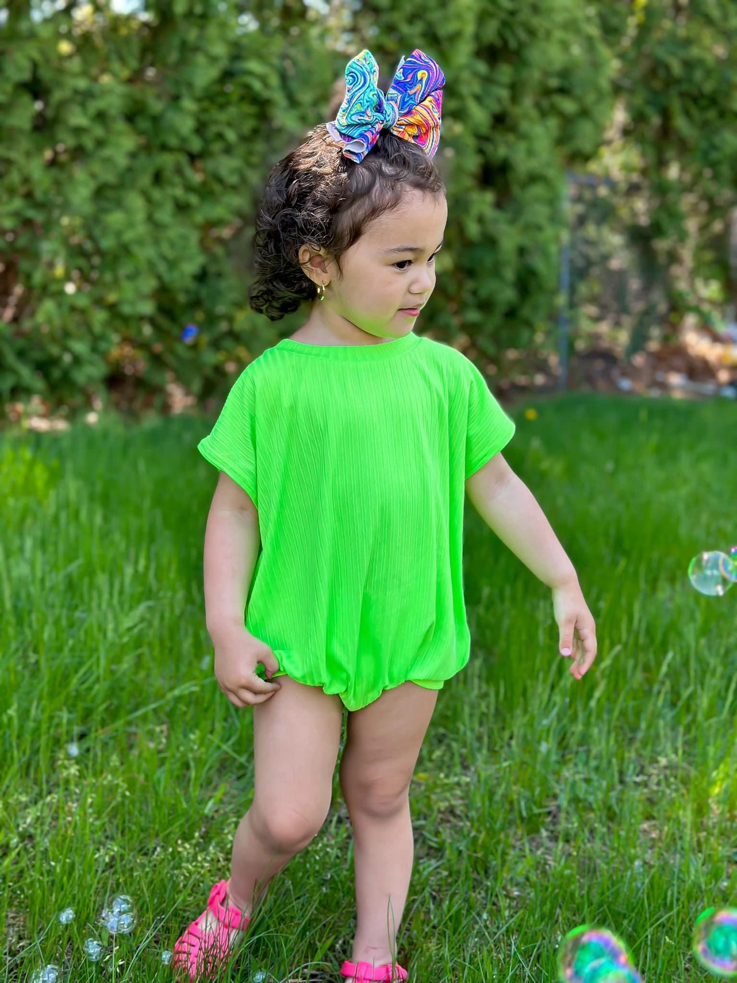 RIBBED NEON GREEN
